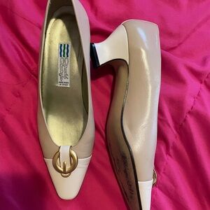 Gorgeous kitten heels, Emilio Canepa, handmade in Spain